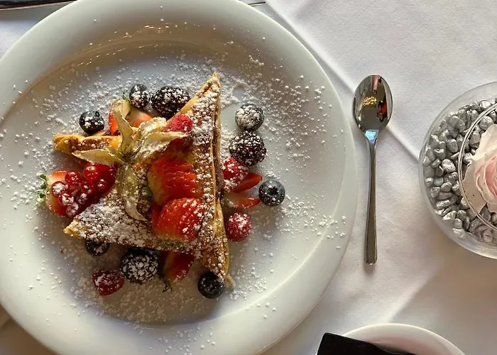 The Moon Boutique & 酒店 4*