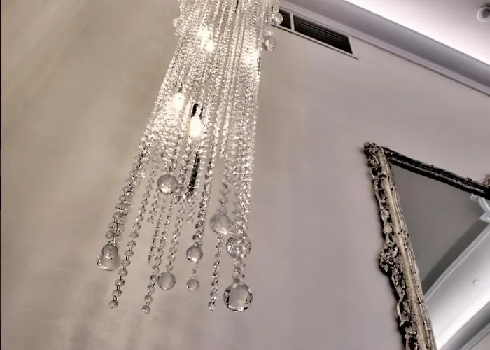 The Moon Boutique & 酒店 4*