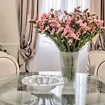 The Moon Boutique & Ξενοδοχείο 4*