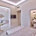 The Moon Boutique & 4* Φλωρεντία