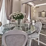 The Moon Boutique & Ξενοδοχείο 4*