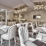 Ξενοδοχείο The Moon Boutique &