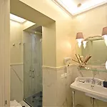 The Moon Boutique & 4* Φλωρεντία