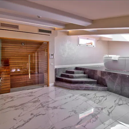 The Moon Boutique & 4* Firenze