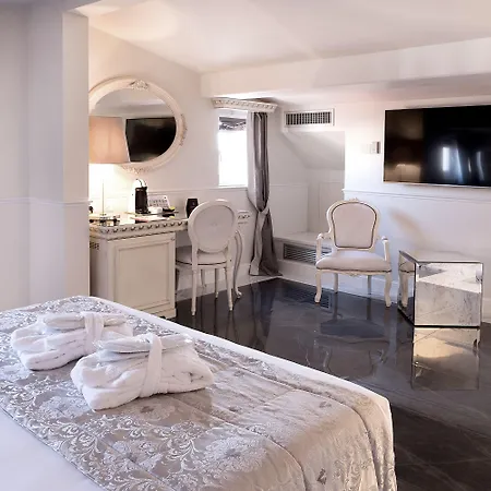 The Moon Boutique & Hotel 4*