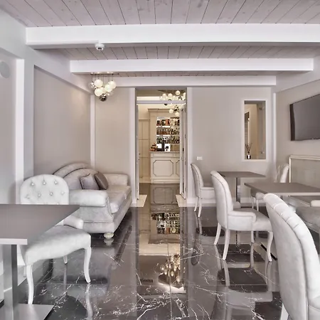 The Moon Boutique & Hotel 4*