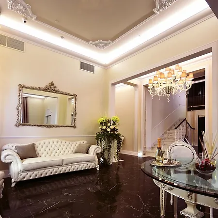 Отель The Moon Boutique & 4*