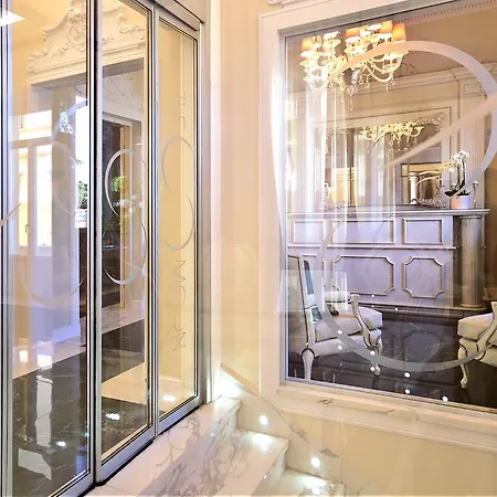 Отель The Moon Boutique &