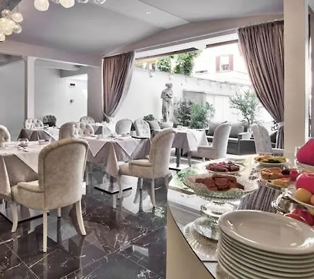The Moon Boutique & 4* Florenz