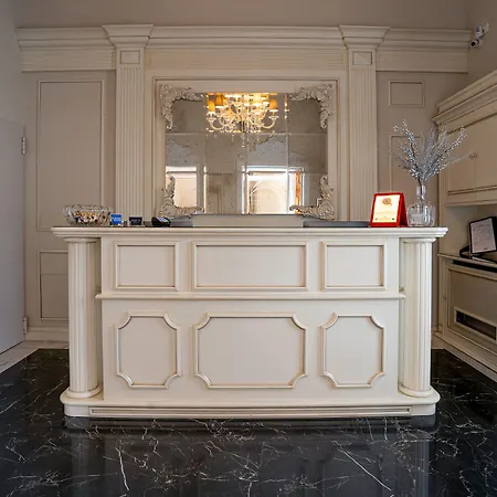 The Moon Boutique & Hotel Florence