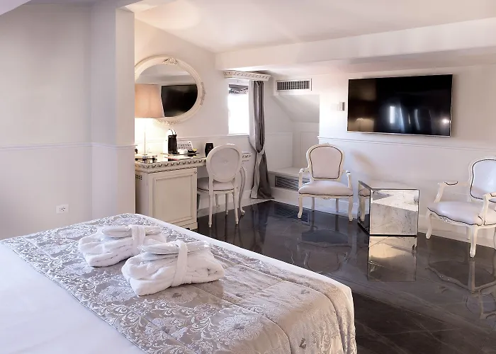 The Moon Boutique & Hotel 4*